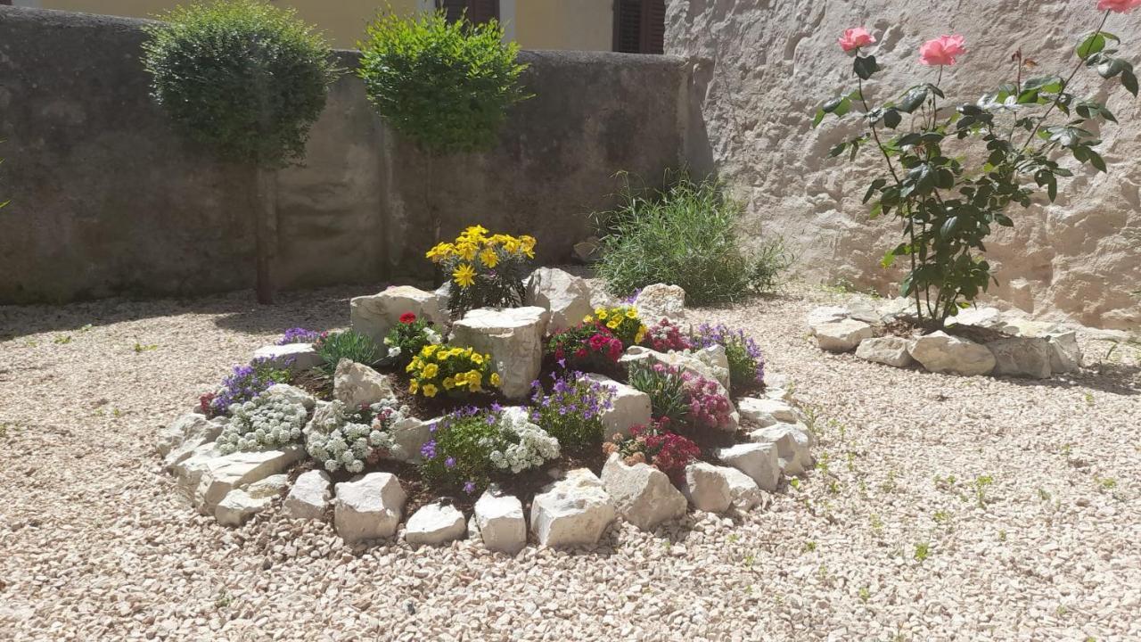Affittacamere Il Piccolo Borgo Foligno Esterno foto