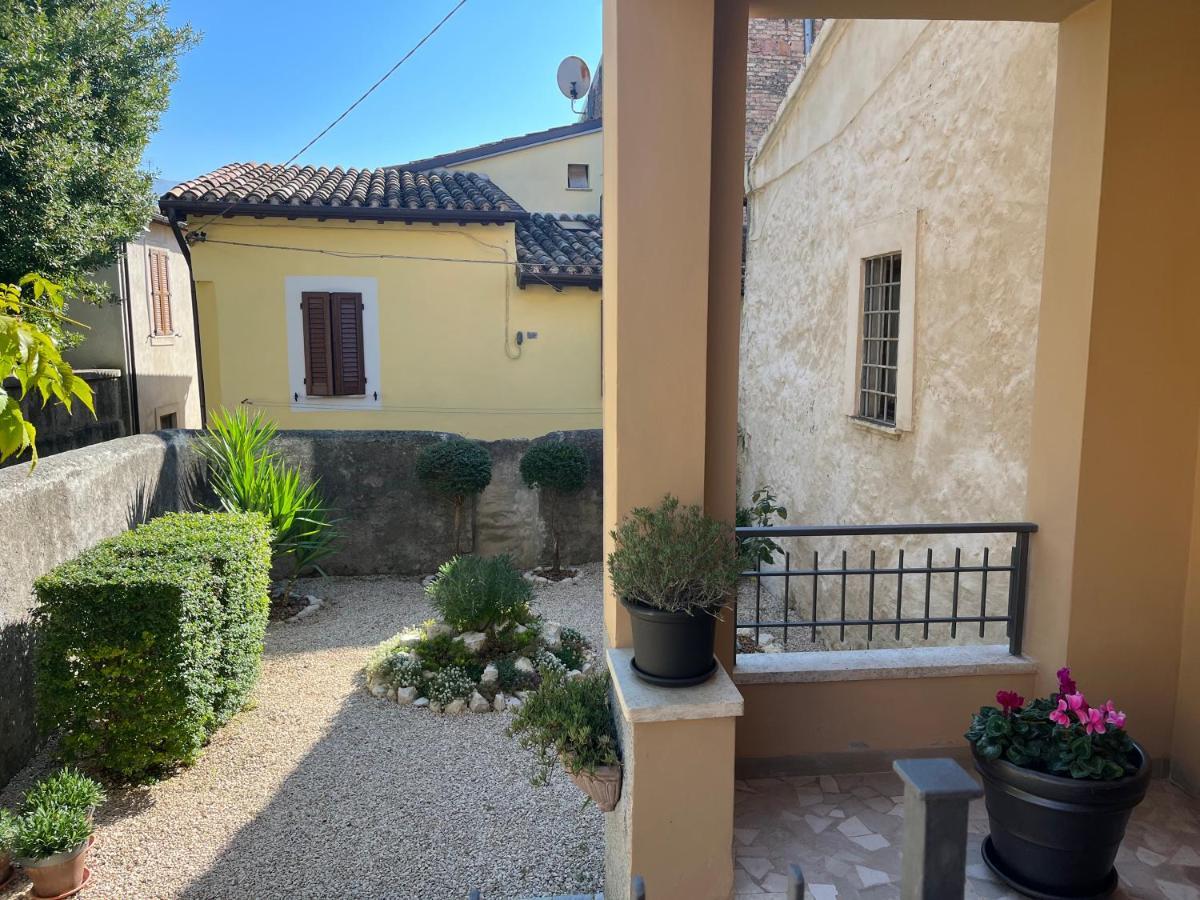 Affittacamere Il Piccolo Borgo Foligno Esterno foto